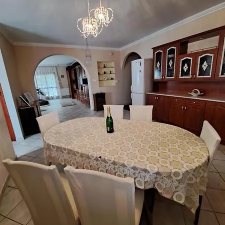 Csilla Elegant House Villa Erd