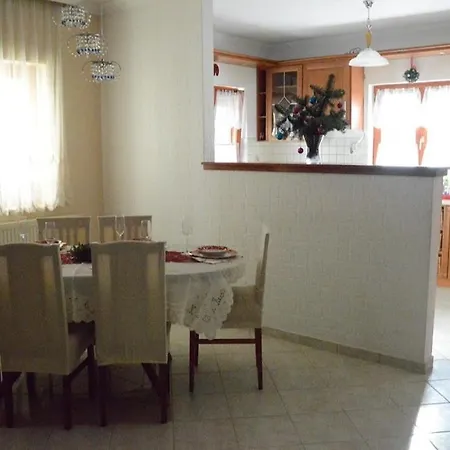 Villa Csilla Elegant House *