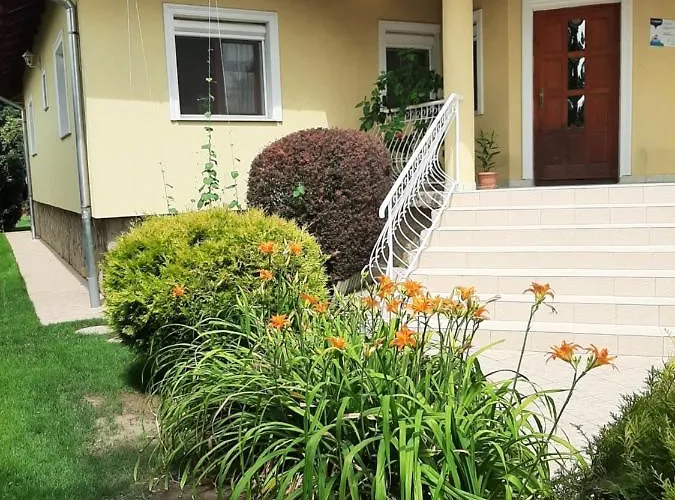 Csilla Elegant House Villa